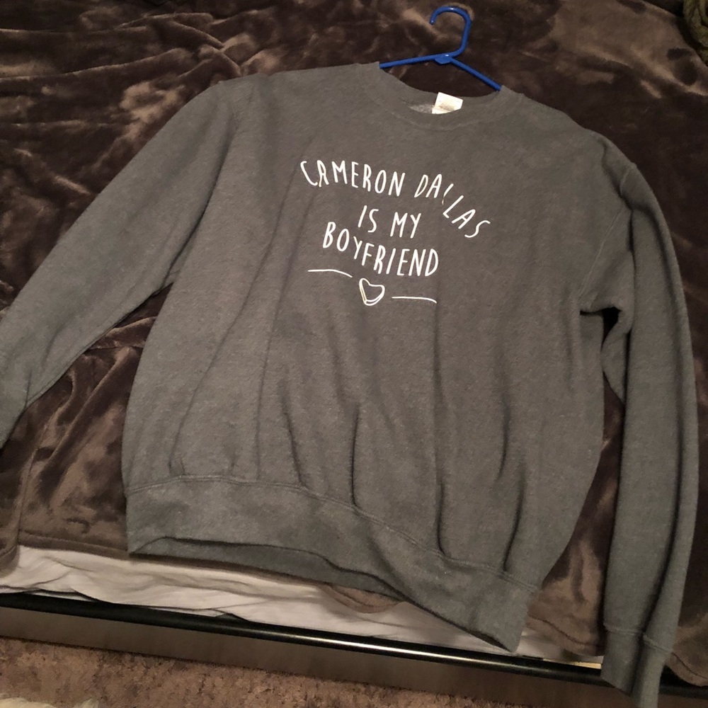 Cameron Dallas sweatshirt
